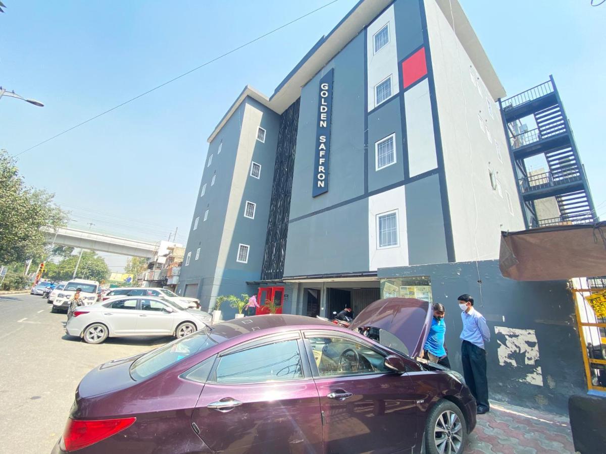 Hotel Golden Saffron By Qotel-Punjabi Bagh Nova Deli Exterior foto