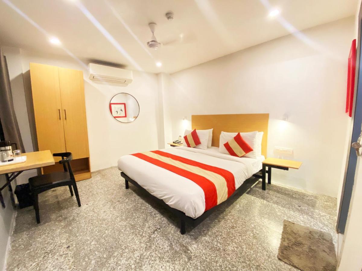 Hotel Golden Saffron By Qotel-Punjabi Bagh Nova Deli Exterior foto