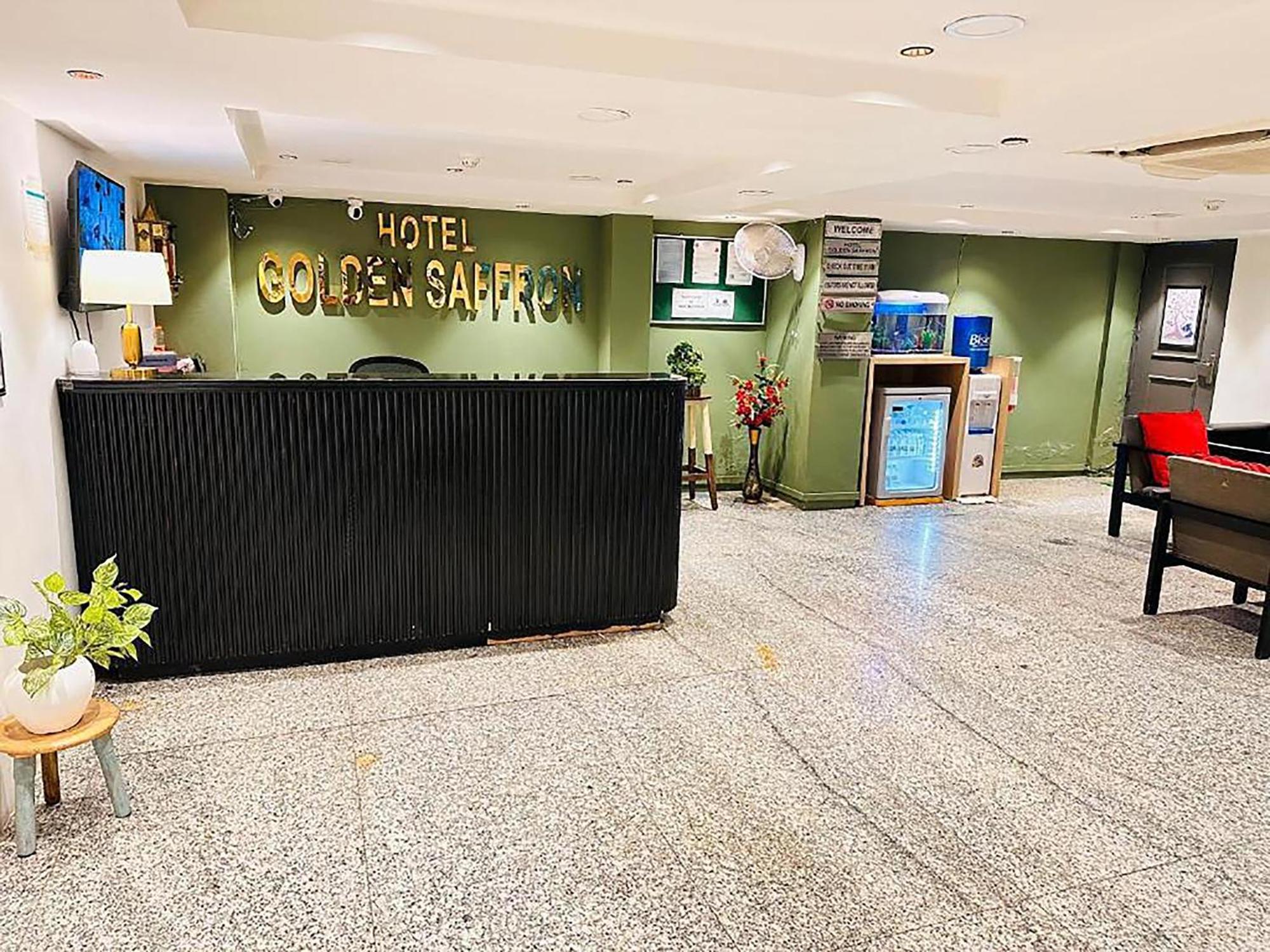 Hotel Golden Saffron By Qotel-Punjabi Bagh Nova Deli Exterior foto